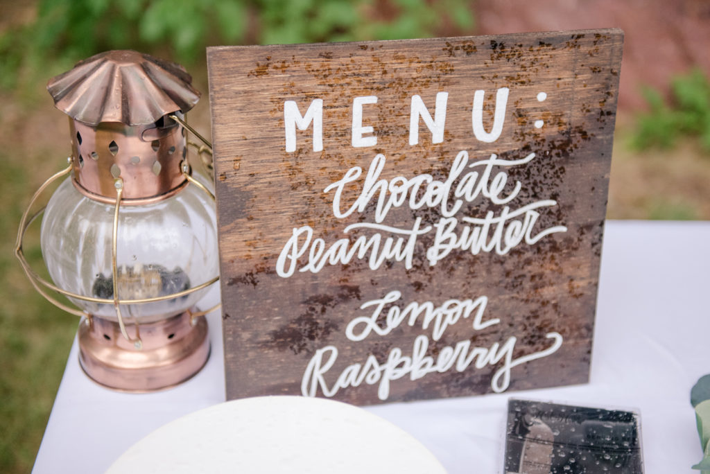 Jesse & Paige McEachran Homestead Winery outdoor wedding reception details by Tina Captures Photography