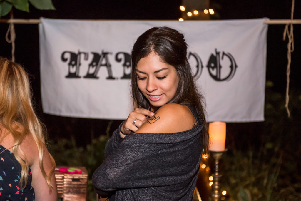 Jesse & Paige McEachran Homestead Winery outdoor wedding temporary tattoo bar station by Tina Captures Photography